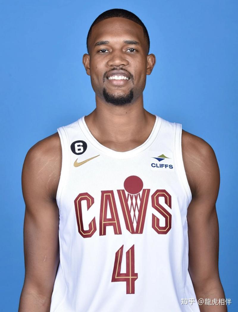 法兰克福队一枝独秀,努力夺得联赛前列的简单介绍 法兰克福队一枝独秀,努力夺得联赛前列的简单介绍