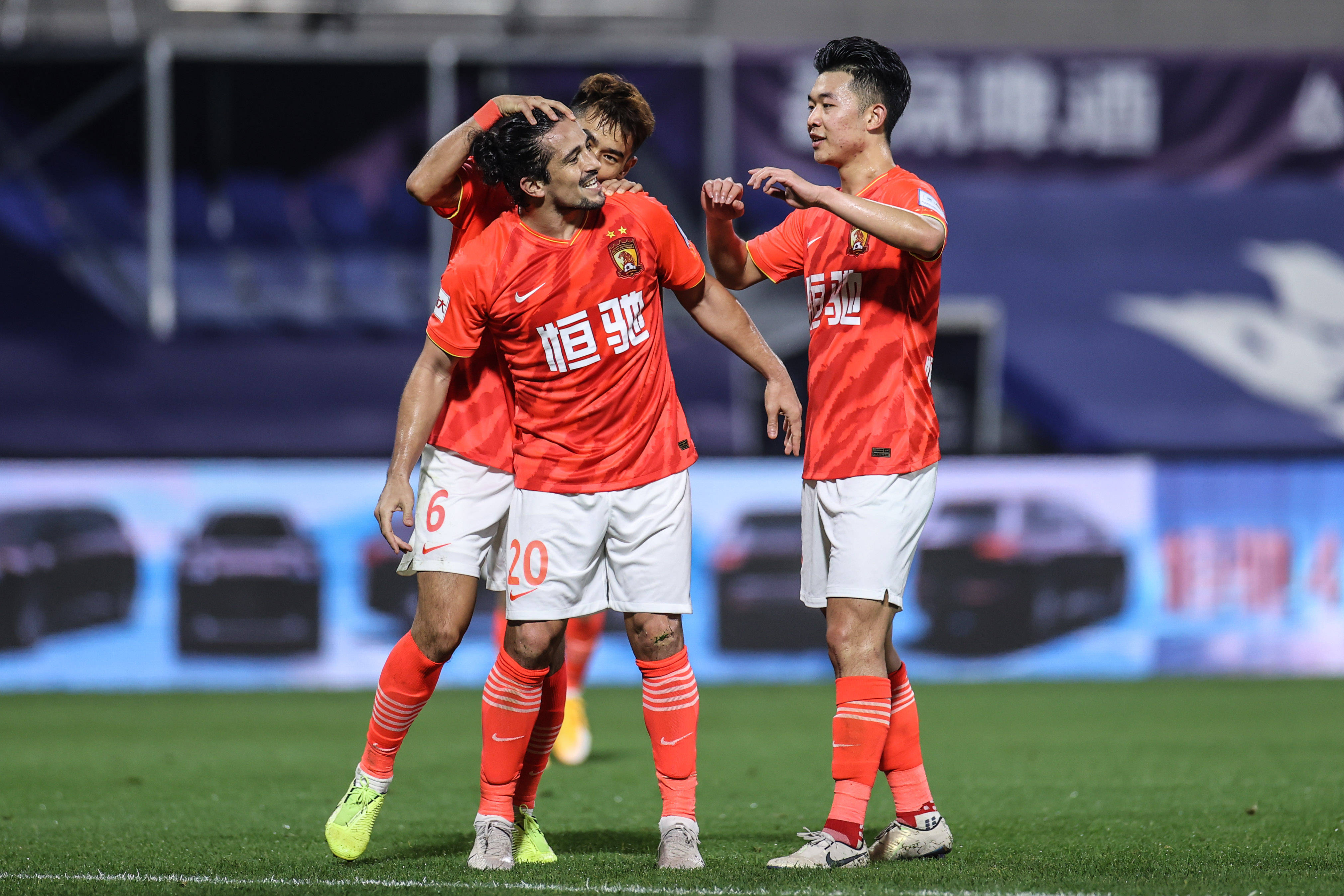 恒大主场不敌建业,保级压力增大的简单介绍 恒大主场不敌建业,保级压力增大的简单介绍