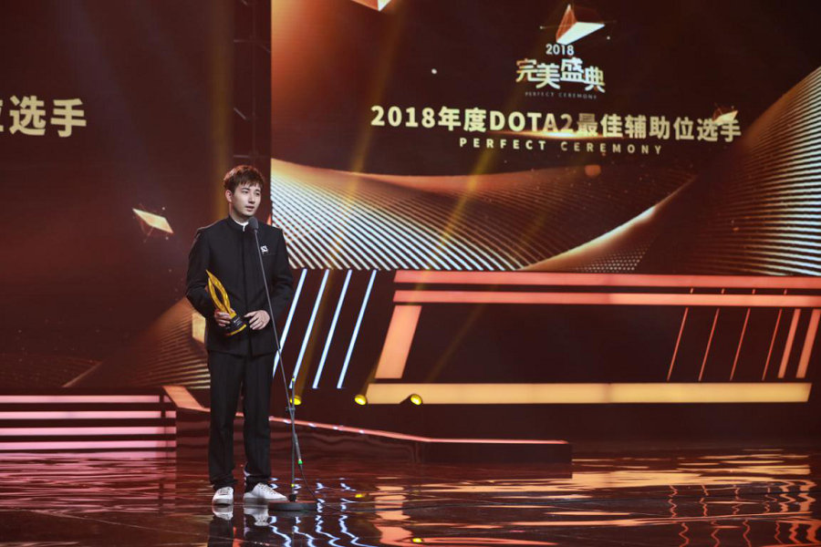 完美赛季落幕，选手光芒熠熠