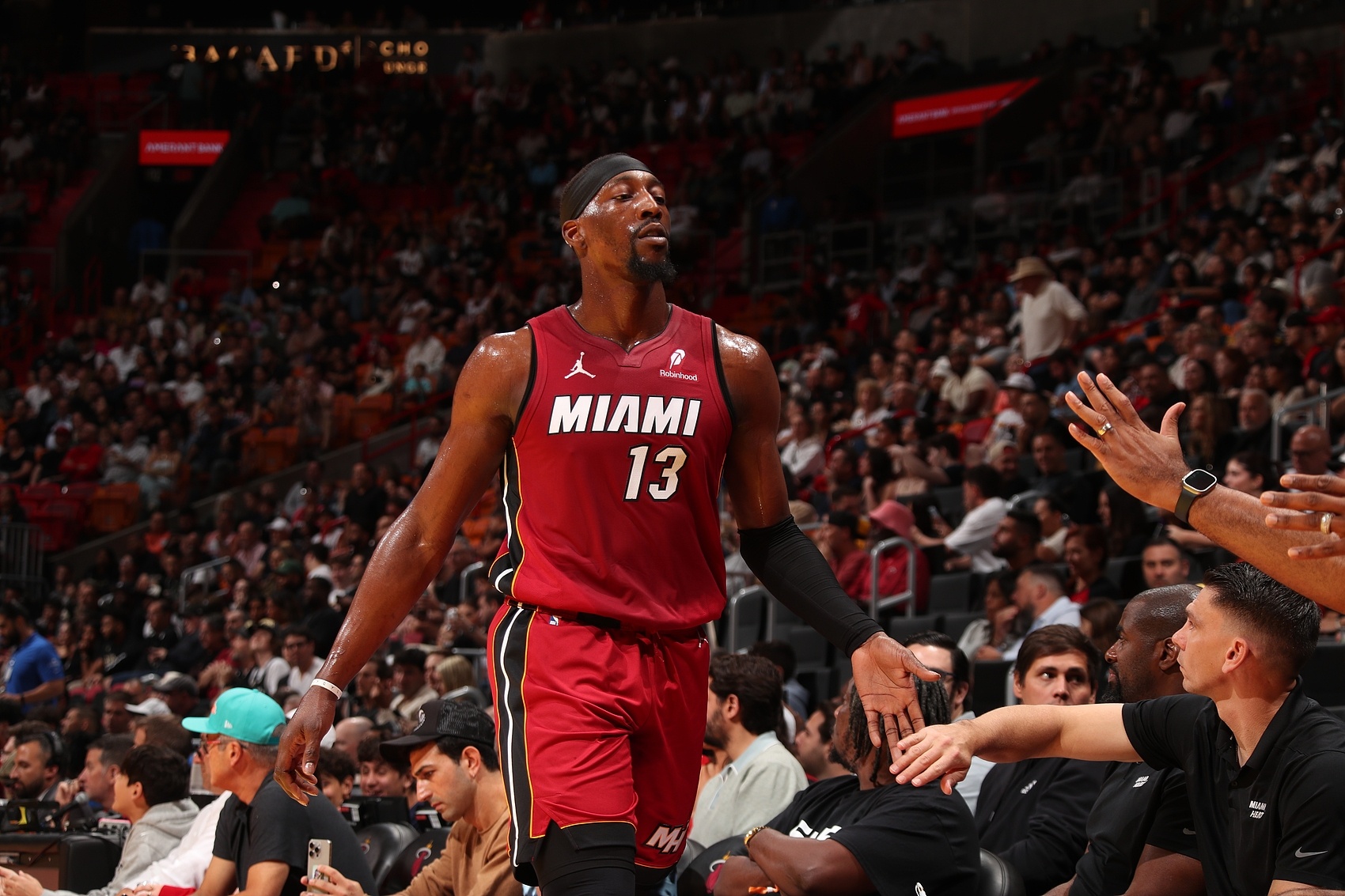 包含热火交锋挑战极限,赛场无法停歇!的词条 包含热火交锋挑战极限,赛场无法停歇!的词条