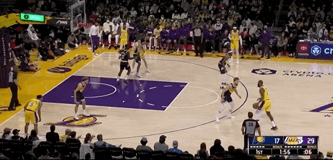 步行者防守犯规频繁,输球原因明显 步行者防守犯规频繁,输球原因明显