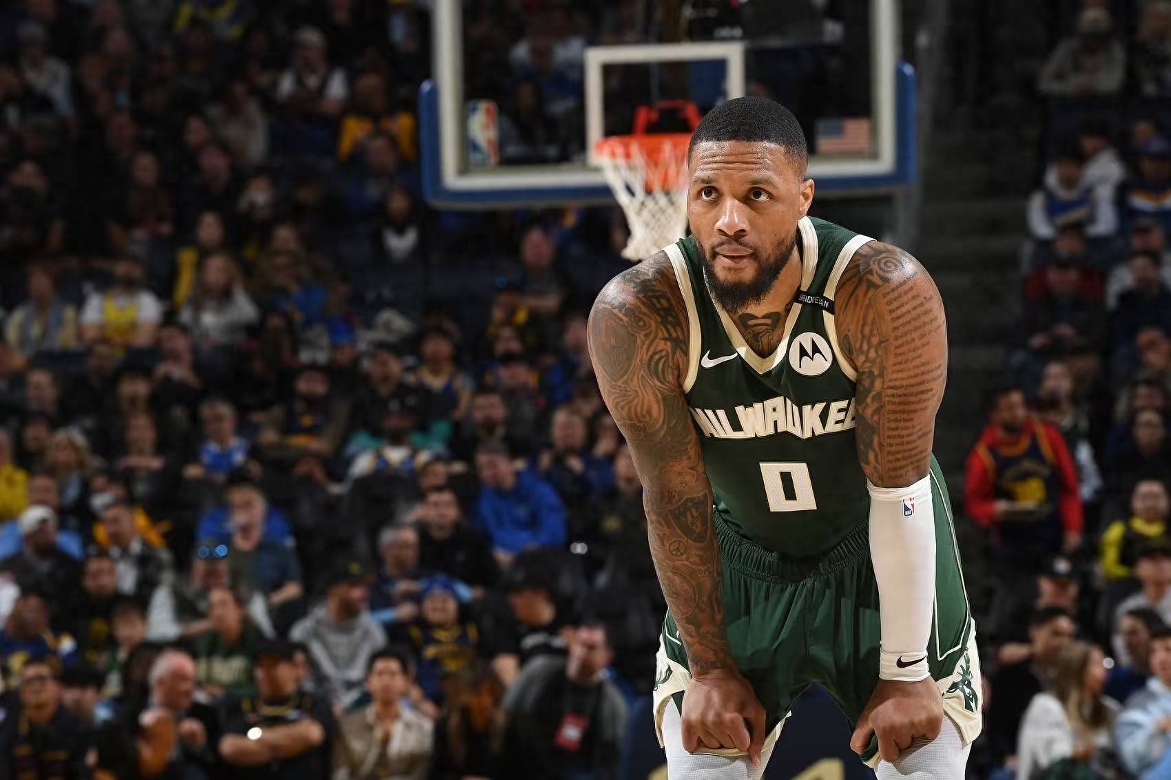 雄鹿队逆袭成功,东部区比分领先对手 雄鹿队逆袭成功,东部区比分领先对手