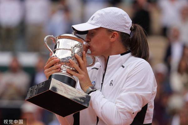 包含捷克女足斩获两连胜在小组中表现出色的词条 包含捷克女足斩获两连胜在小组中表现出色的词条