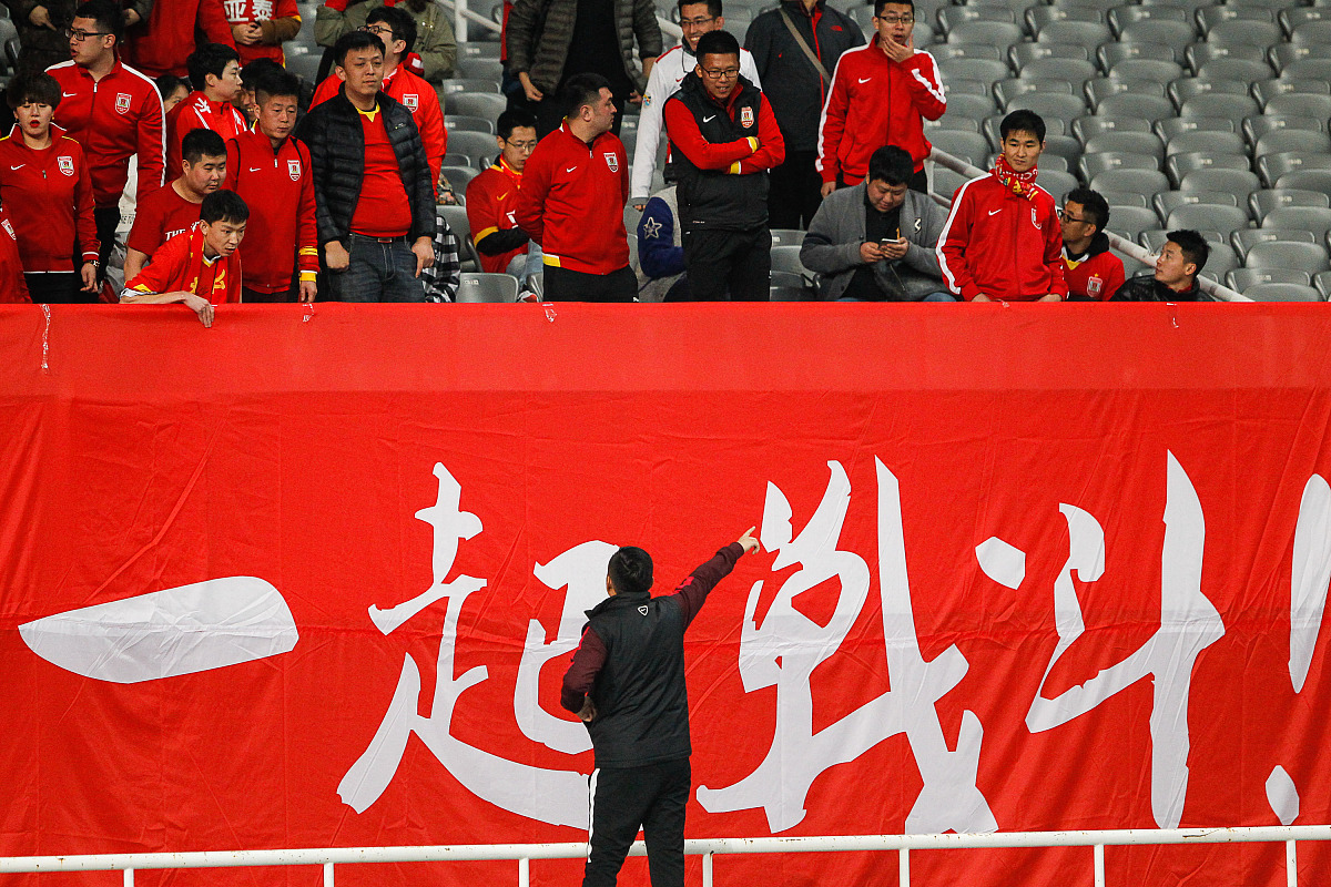 关于国家队精彩对决，成功挺进决赛赢得胜利的信息