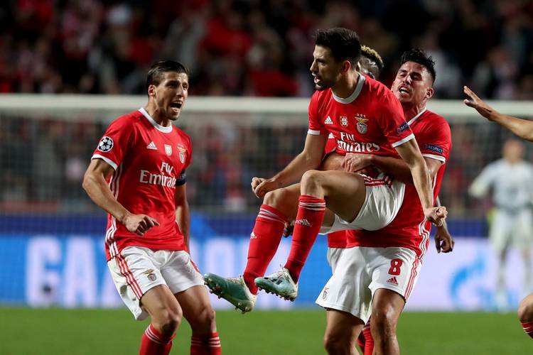 客场作战获胜，本菲卡击败本菲卡的简单介绍