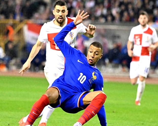 包含欧国联赛程:英格兰面临克罗地亚,挑战重重的词条 包含欧国联赛程:英格兰面临克罗地亚,挑战重重的词条