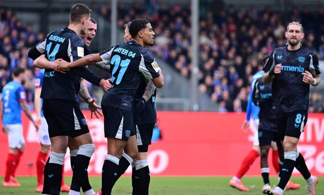 勒沃库森客场连败，陷入保级泥潭的简单介绍