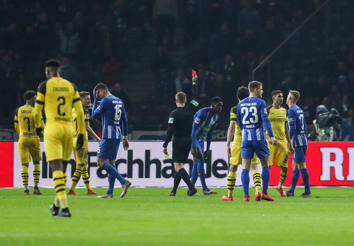 包含柏林赫塔主场豪取大胜,提升排名的词条 包含柏林赫塔主场豪取大胜,提升排名的词条