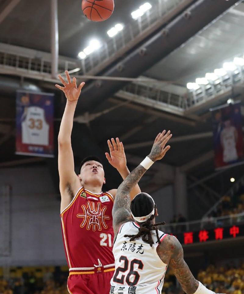 山西男篮表现出色,赢得胜利加分 山西男篮表现出色,赢得胜利加分