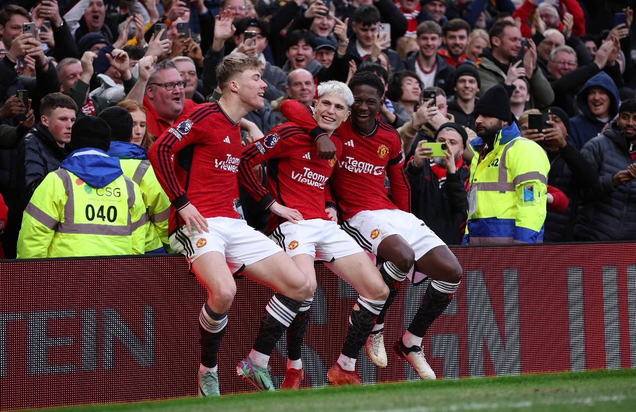 曼联主场告捷进入欧冠淘汰赛