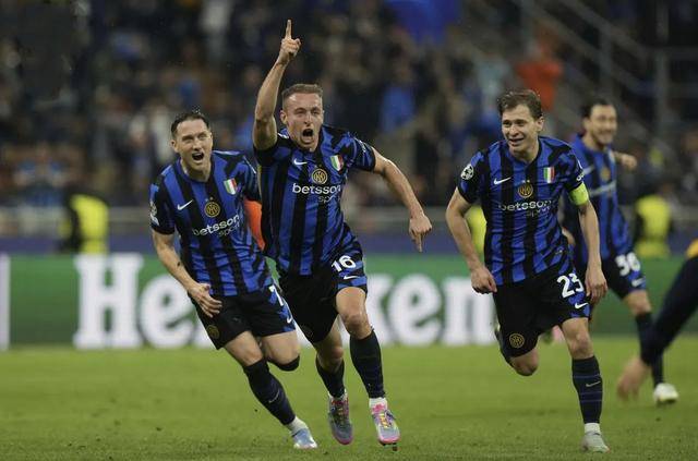 瓦伦西亚客场大胜国米，破门欧冠四强