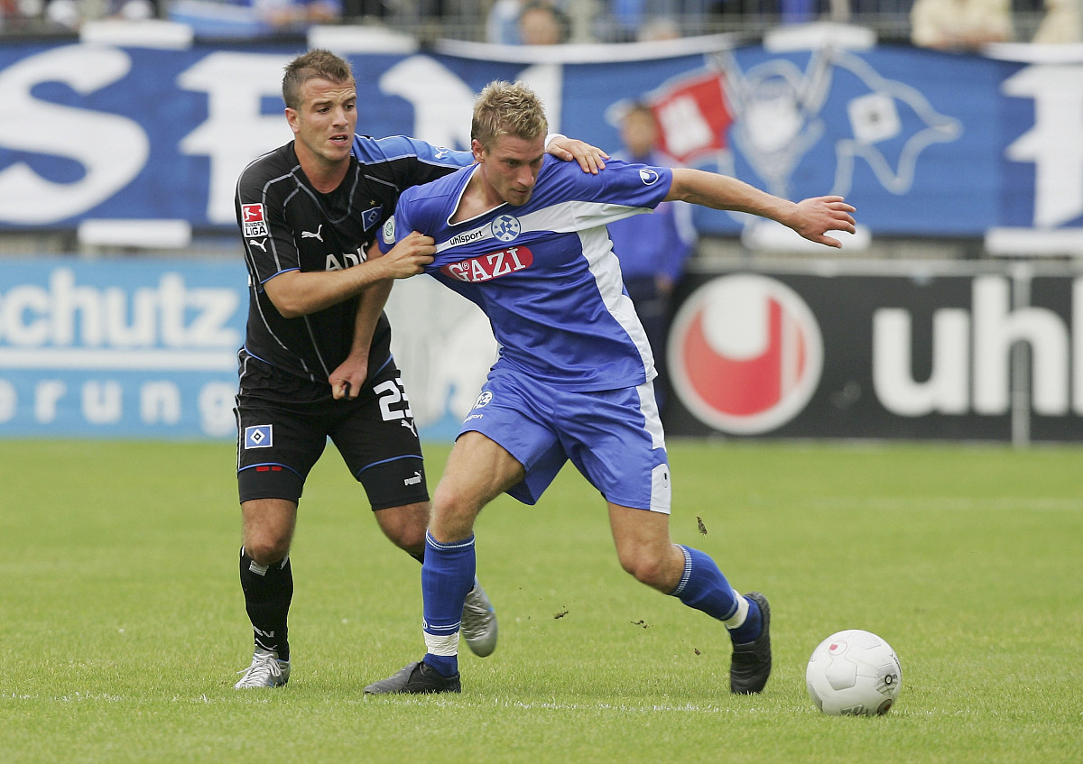 包含比利亚雷亚尔遭遇逆转,惨失胜机的词条 包含比利亚雷亚尔遭遇逆转,惨失胜机的词条