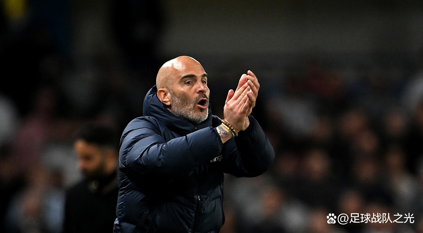 曼联拼搏争议,为欧冠冠军梦想竭尽全力 曼联拼搏争议,为欧冠冠军梦想竭尽全力