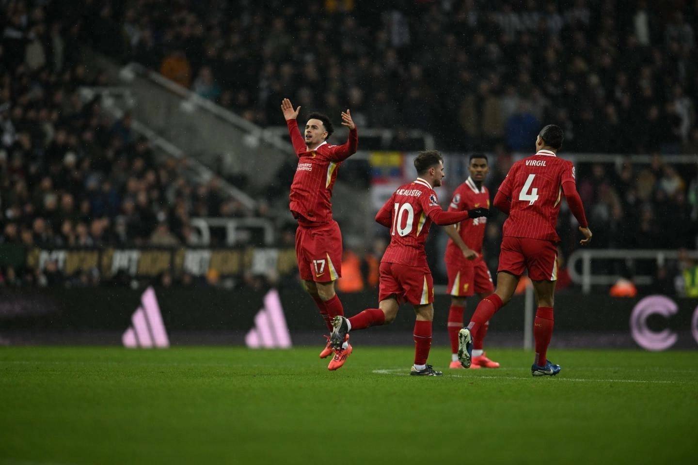 利物浦客场艰难取胜,久攻不破终获三分 利物浦客场艰难取胜,久攻不破终获三分