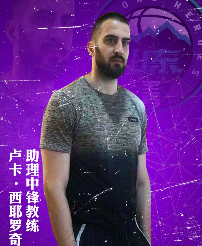 黑山队备战教练赛,期待取胜 黑山队备战教练赛,期待取胜