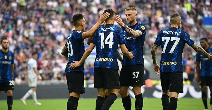 包含瑞士中场出色发挥，助阿特雷提科维蒂胜的词条