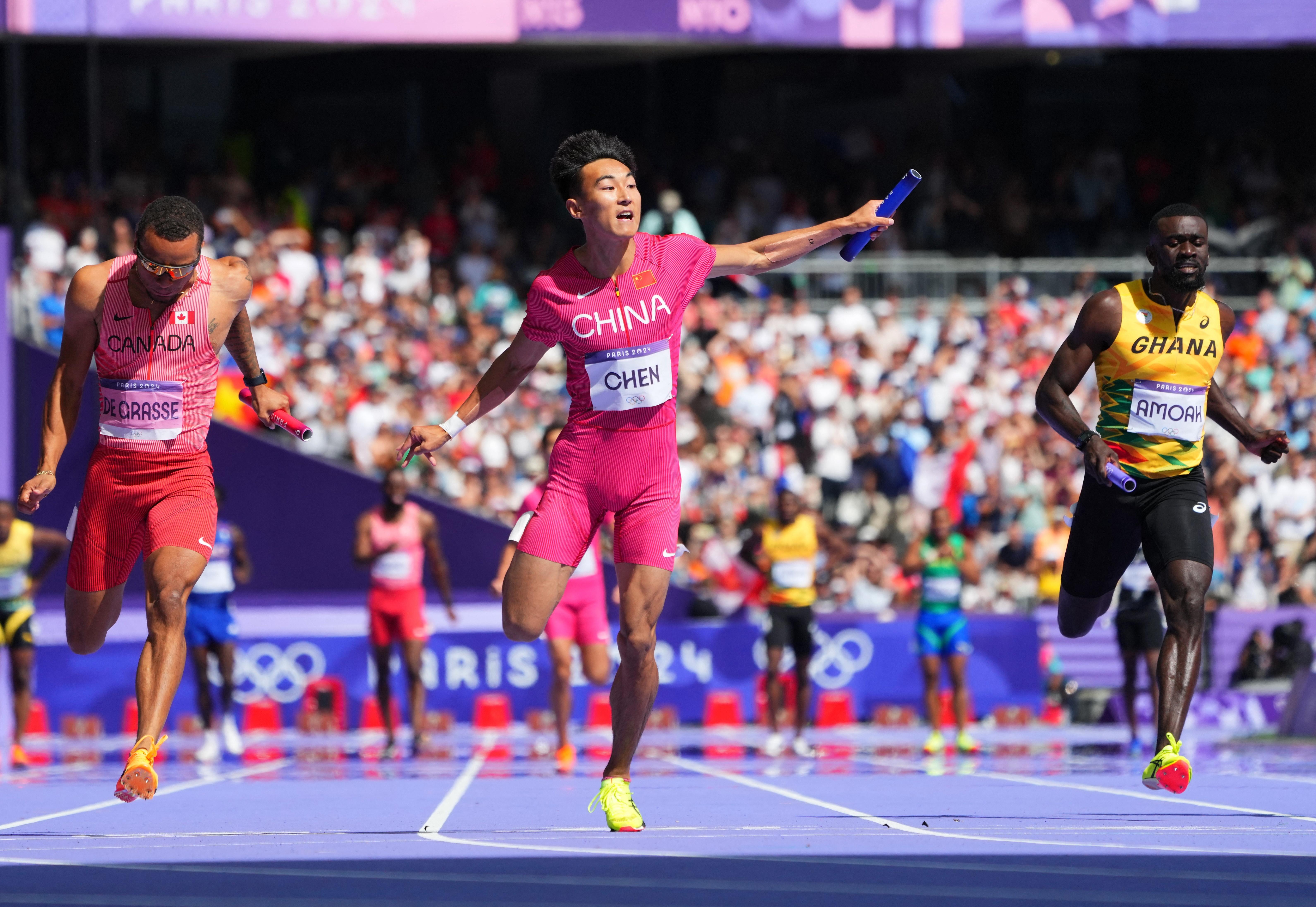 波兰田径队成功夺得接力金牌