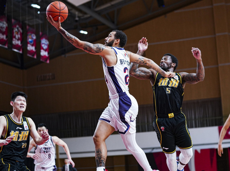 梅斯主场全力争胜,大胜对手取得关键三分 梅斯主场全力争胜,大胜对手取得关键三分