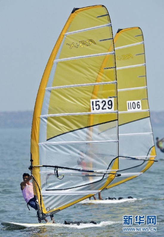 俄罗斯帆船队选手登上领奖台 俄罗斯帆船队选手登上领奖台