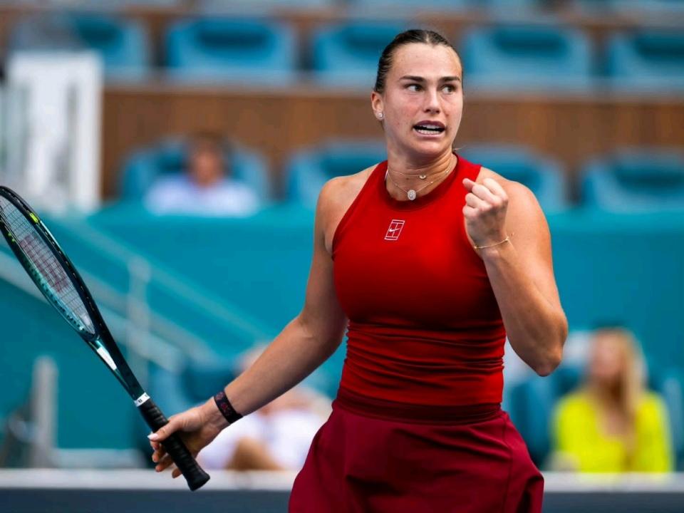 意大利女子拳击选手实力超群，轻松过关