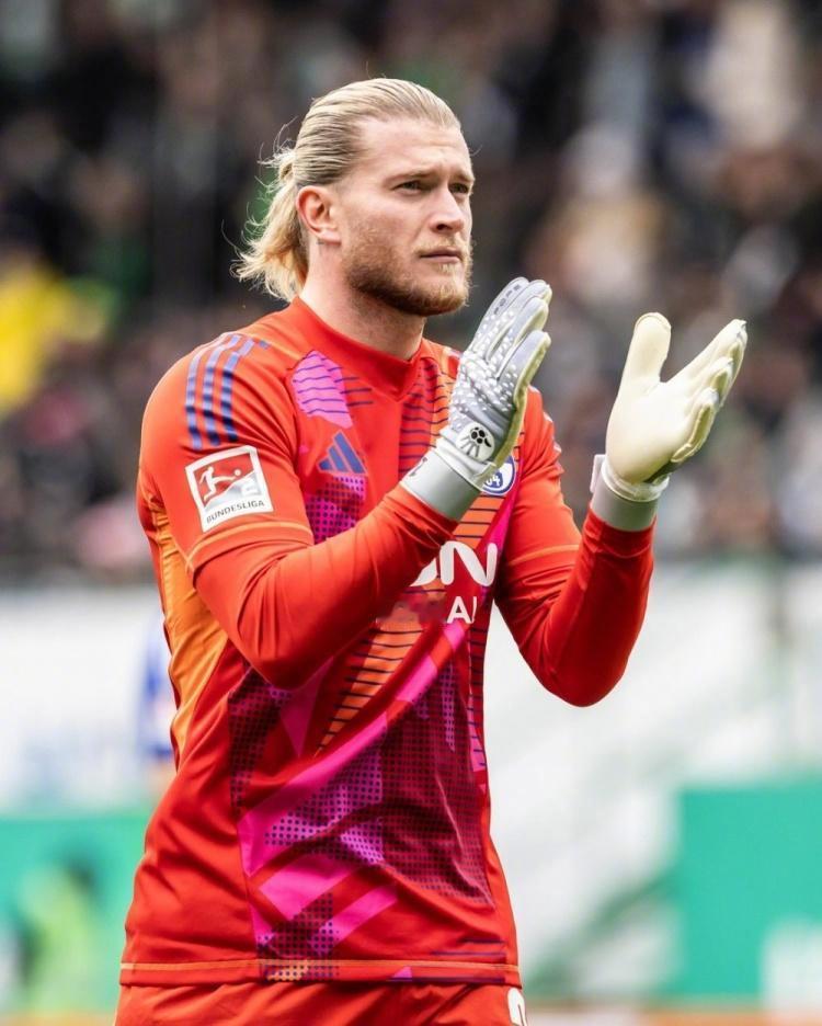 关于沙尔克球员状态飙升，球队朝着胜利前进的信息