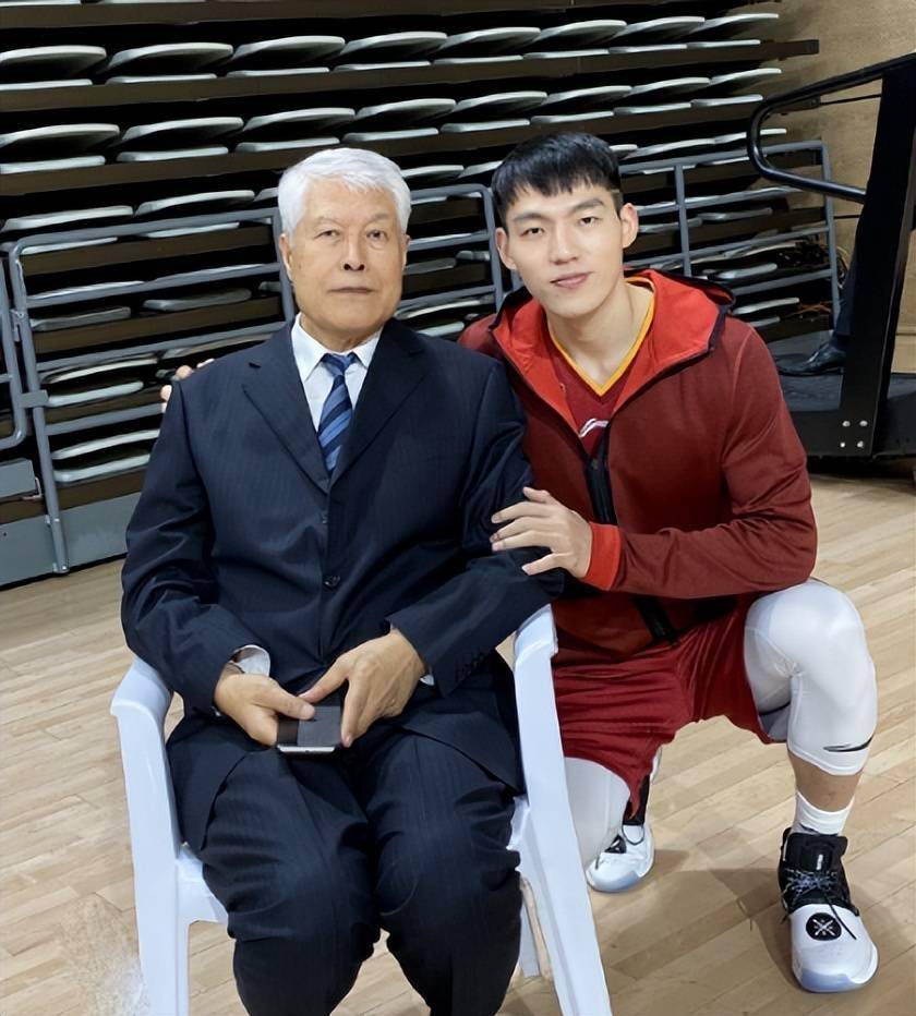 新疆男篮跨区胜浙江,保持联赛领跑位置的简单介绍 新疆男篮跨区胜浙江,保持联赛领跑位置的简单介绍