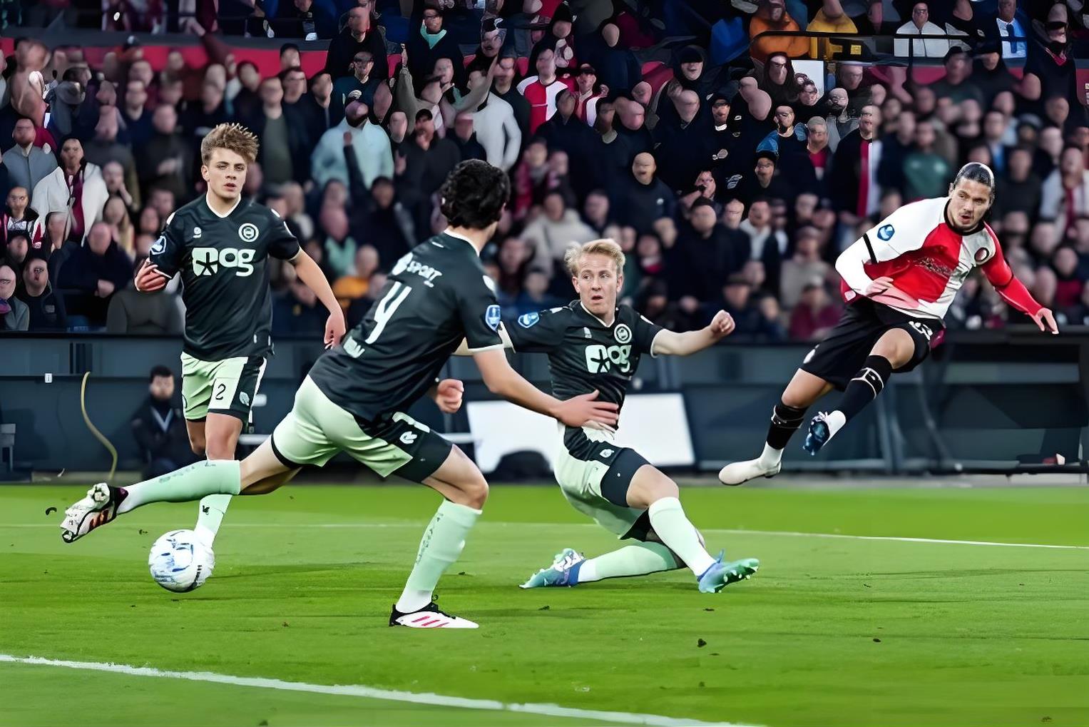 阿贾克斯惨败,无缘欧冠强席位 阿贾克斯惨败,无缘欧冠强席位