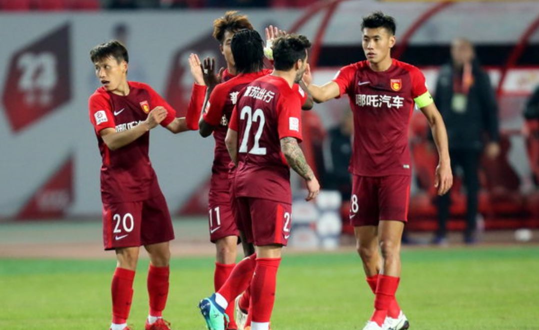 大连一方客场逆转天津泰达,赢得关键胜利 大连一方客场逆转天津泰达,赢得关键胜利