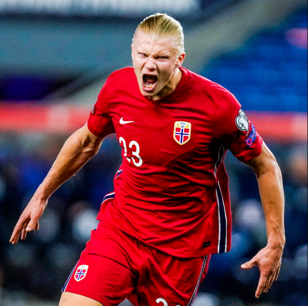 挪威选手血拼争夺，斗志昂扬