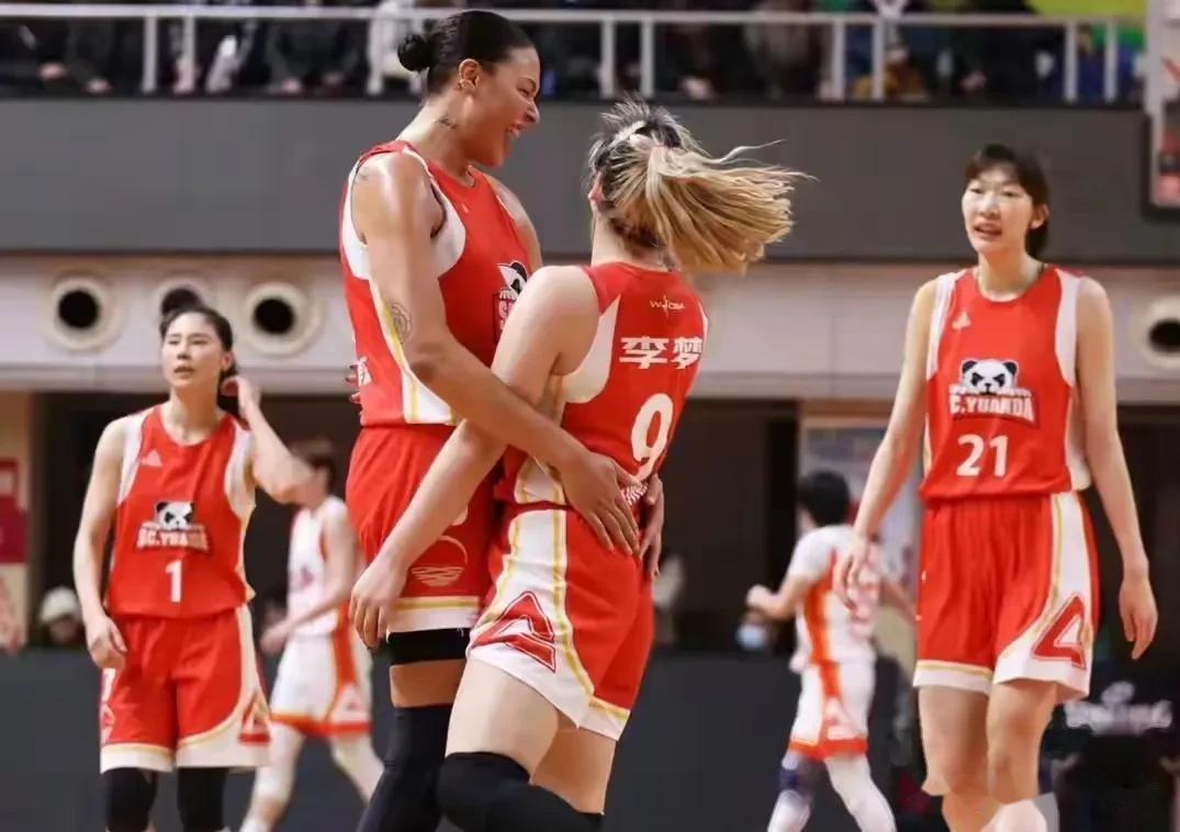 关于内线火力全开,球队逐渐拉开比分差距的信息 关于内线火力全开,球队逐渐拉开比分差距的信息