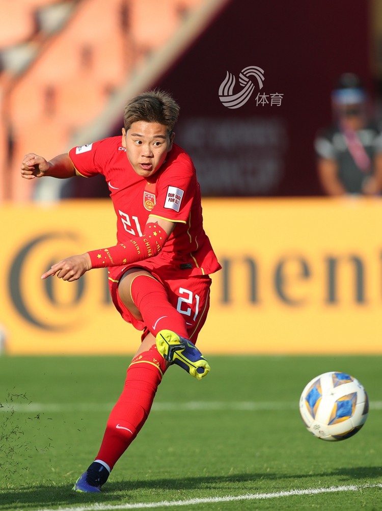 铿锵玫瑰!女足队员志在必得! 铿锵玫瑰!女足队员志在必得!