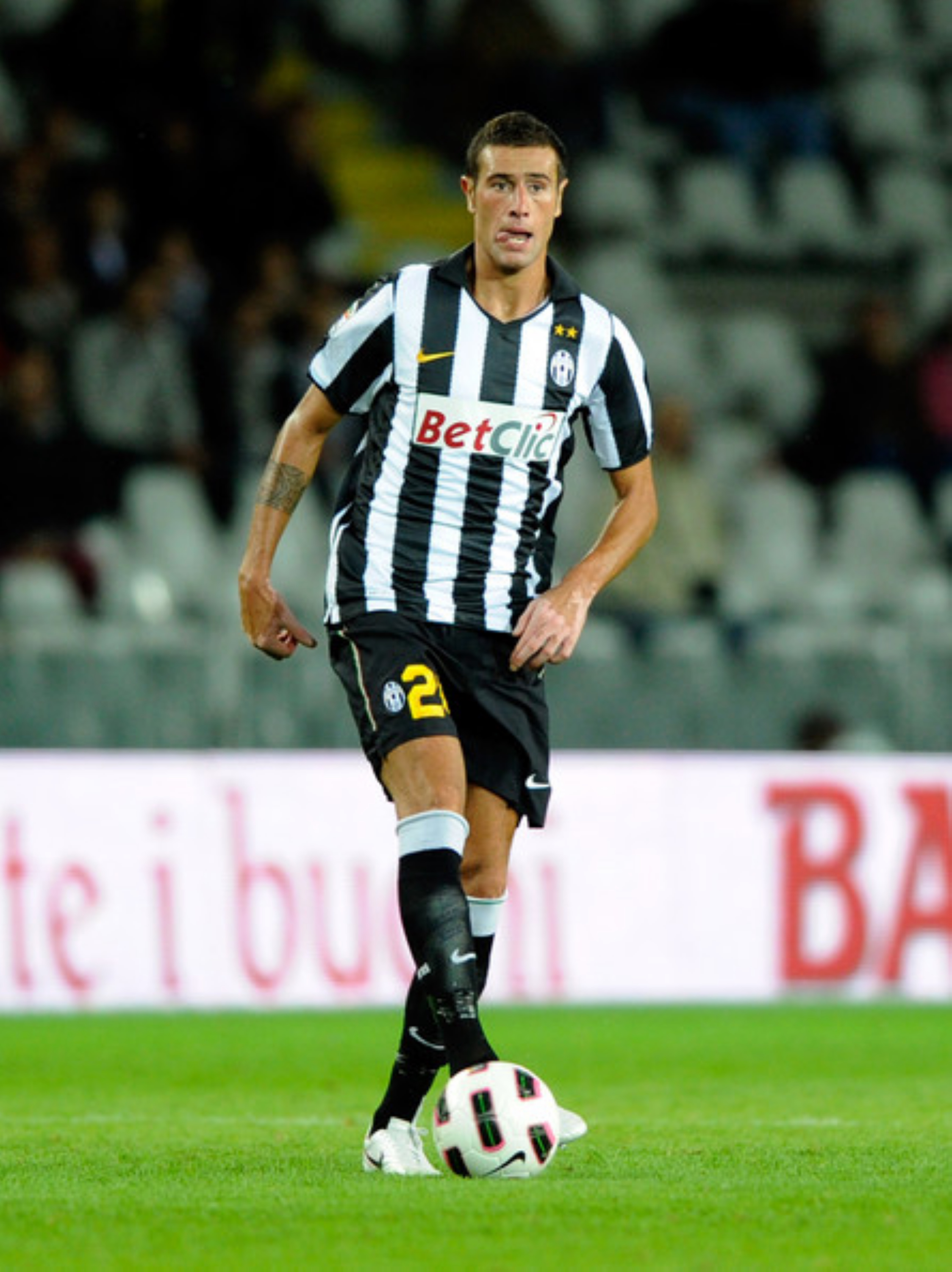 乌迪内斯主场大捷巴勒莫!马帝亚昂建功领先取胜 乌迪内斯主场大捷巴勒莫!马帝亚昂建功领先取胜