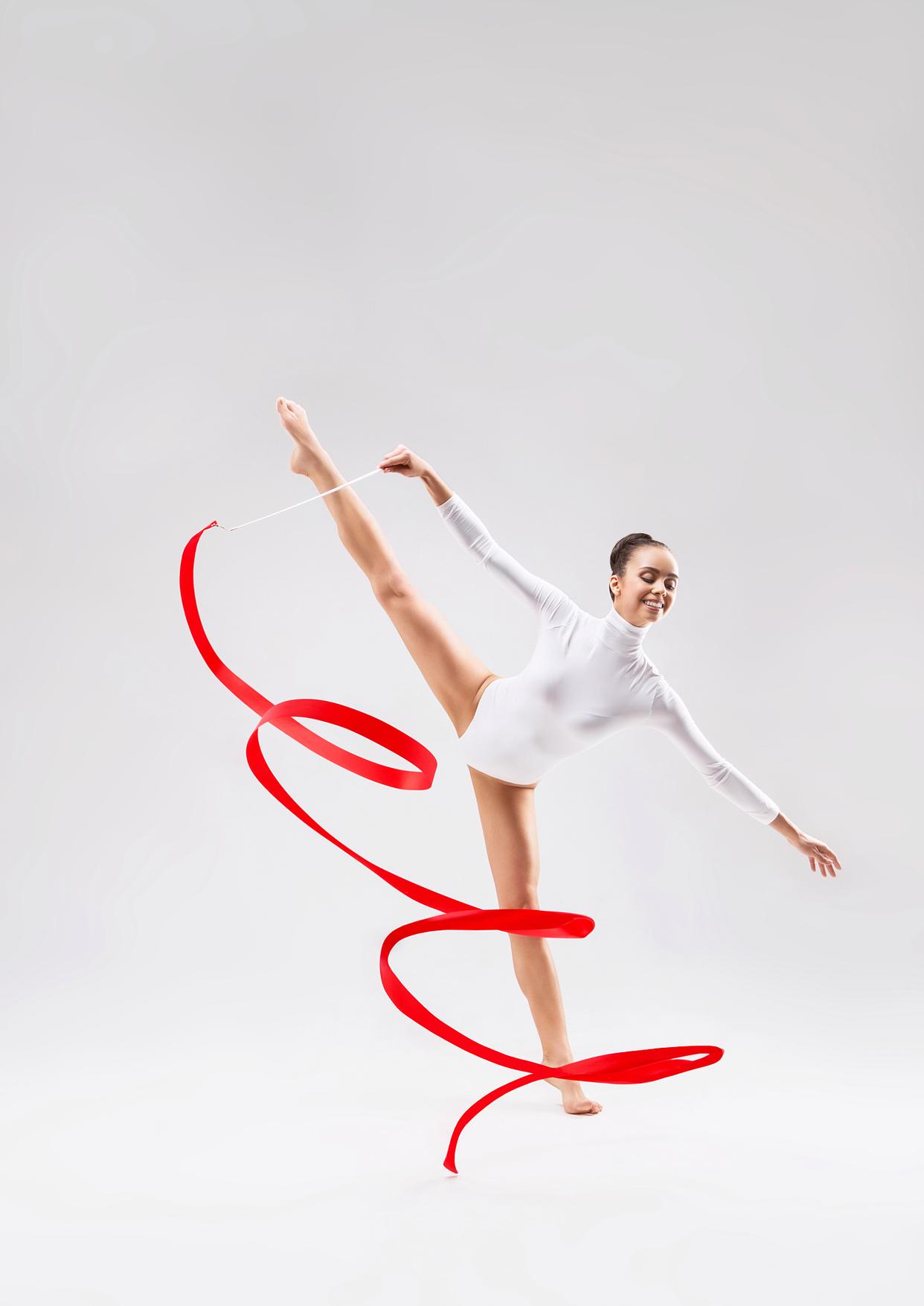 加拿大体操冠军崭露头角,实力抢眼 加拿大体操冠军崭露头角,实力抢眼