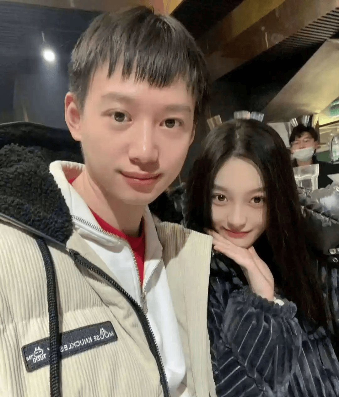 邦迪尼加盟阿雅克肖足球俱乐部引发球迷讨论