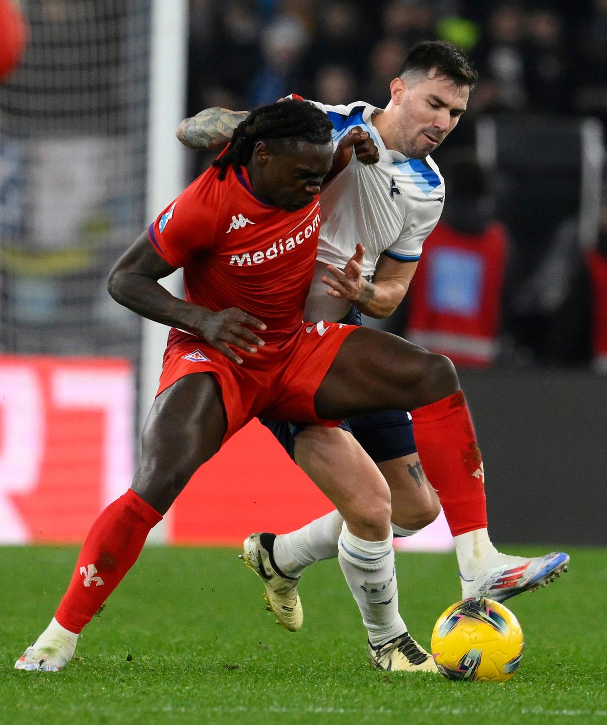 意大利足球豪门:佛罗伦萨击败对手成功 意大利足球豪门:佛罗伦萨击败对手成功