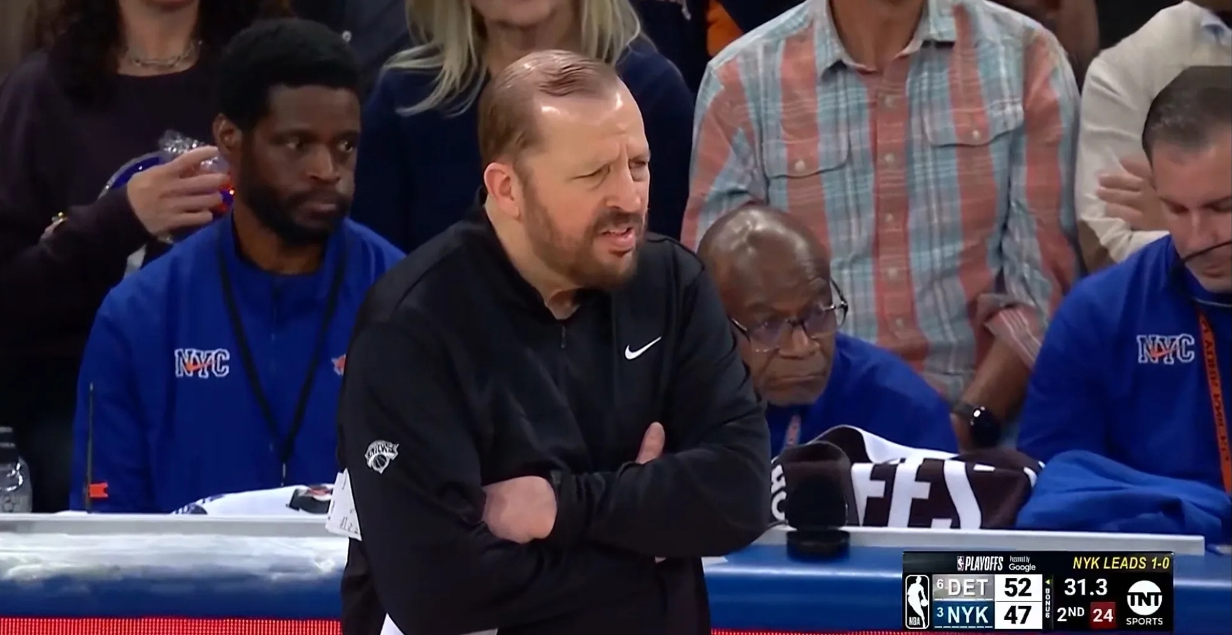 包含人遭尼克斯逆转,西蒙斯独砍分的词条 包含人遭尼克斯逆转,西蒙斯独砍分的词条