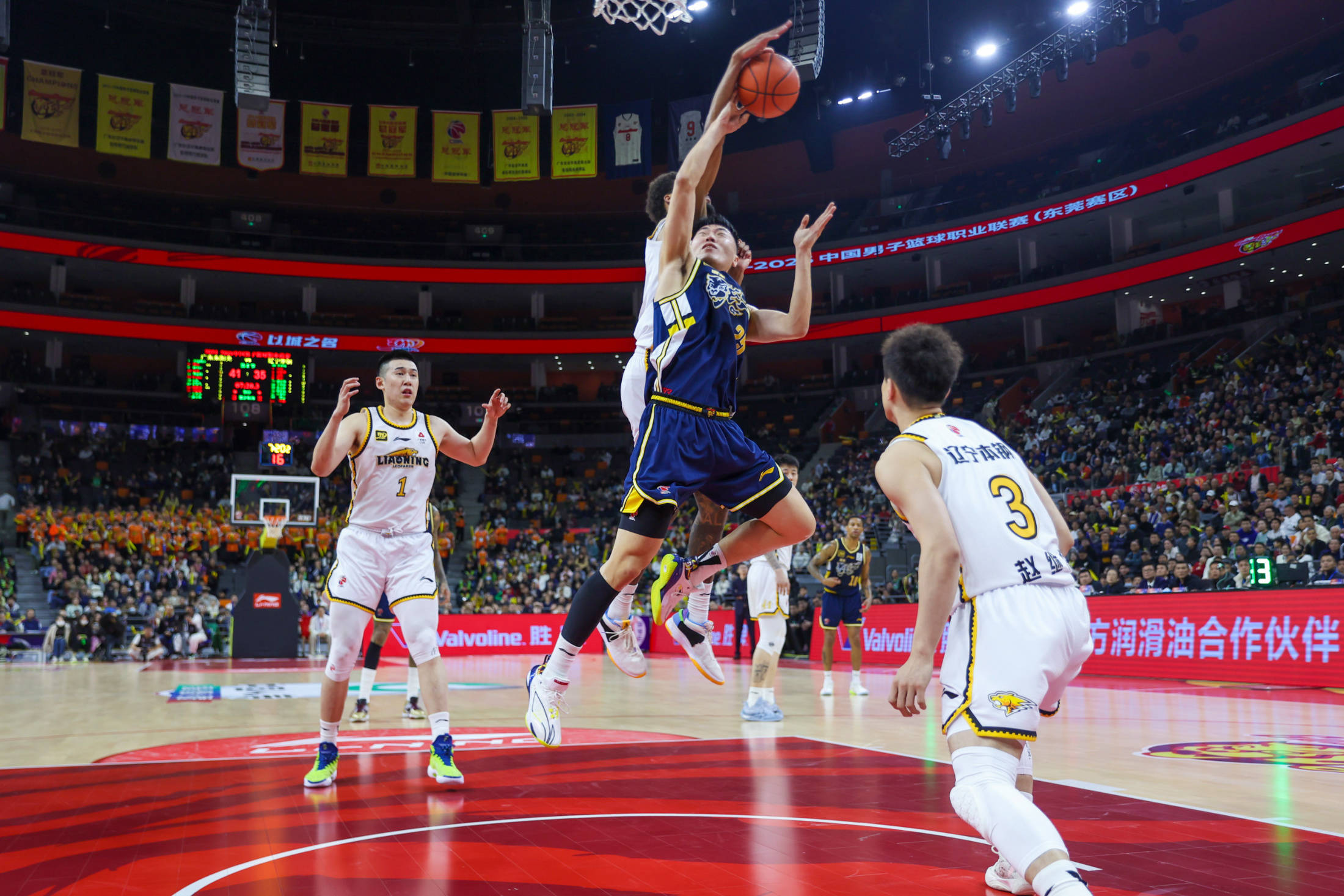 代表队力挫强敌，晋级决赛赛事的简单介绍