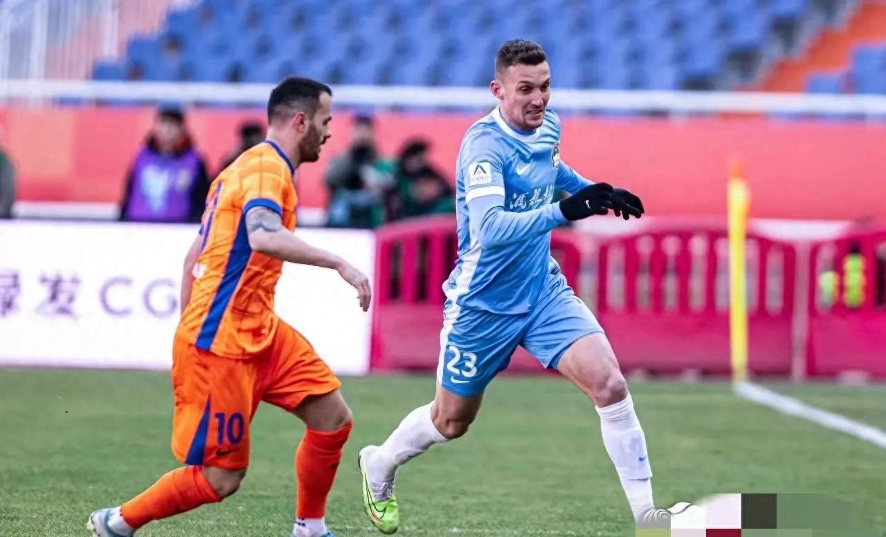 河南建业球员备训备赛,冲刺胜利 河南建业球员备训备赛,冲刺胜利