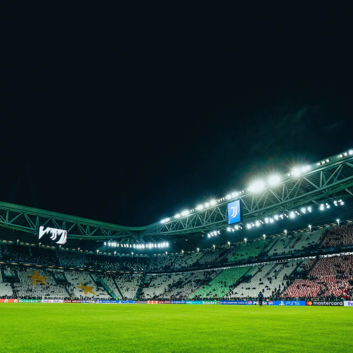 尤文图斯陷入不败之地,小组赛形势不容乐观 尤文图斯陷入不败之地,小组赛形势不容乐观