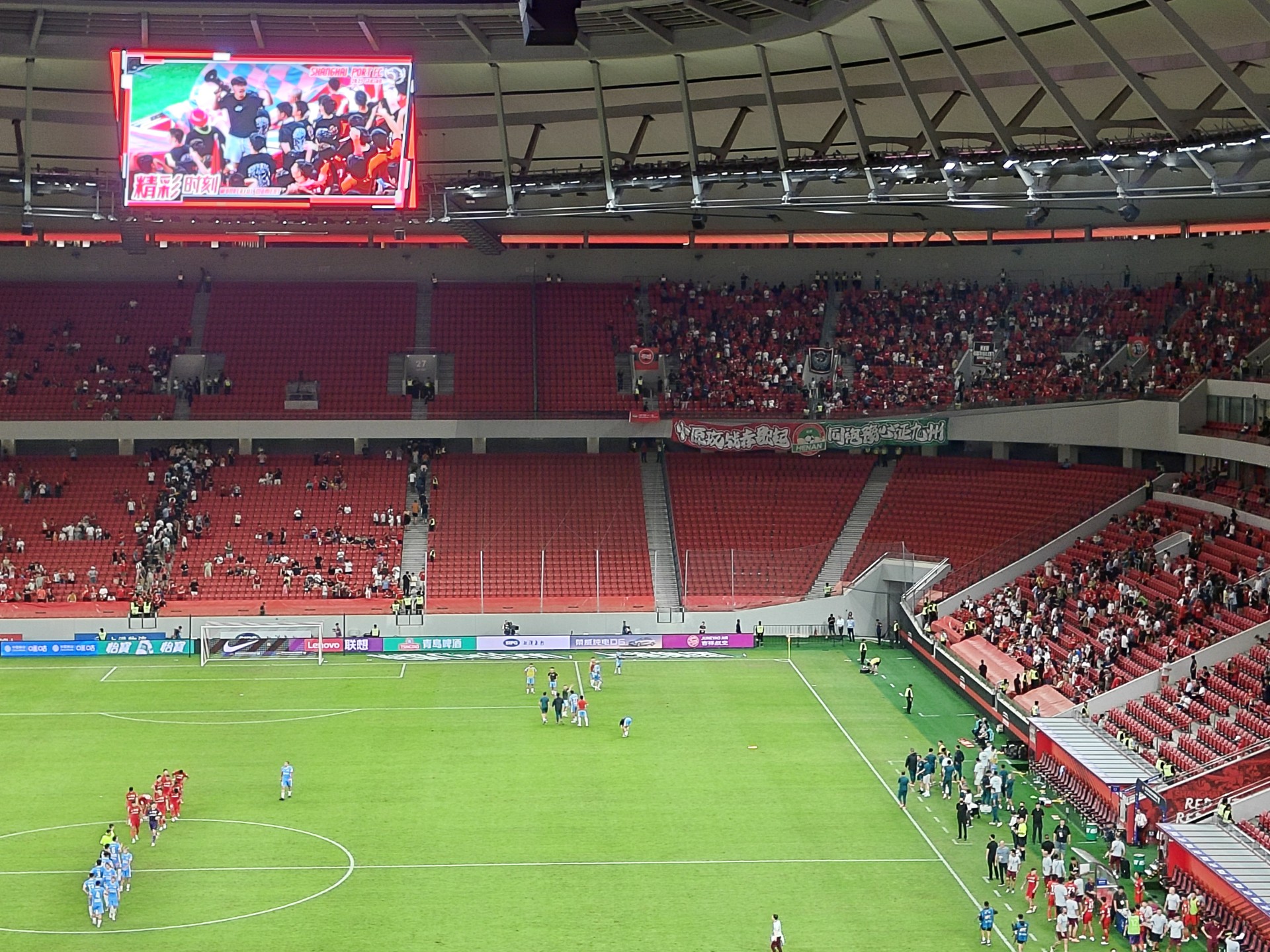 上海海港力克河南建业，继续保持稳定表现的简单介绍