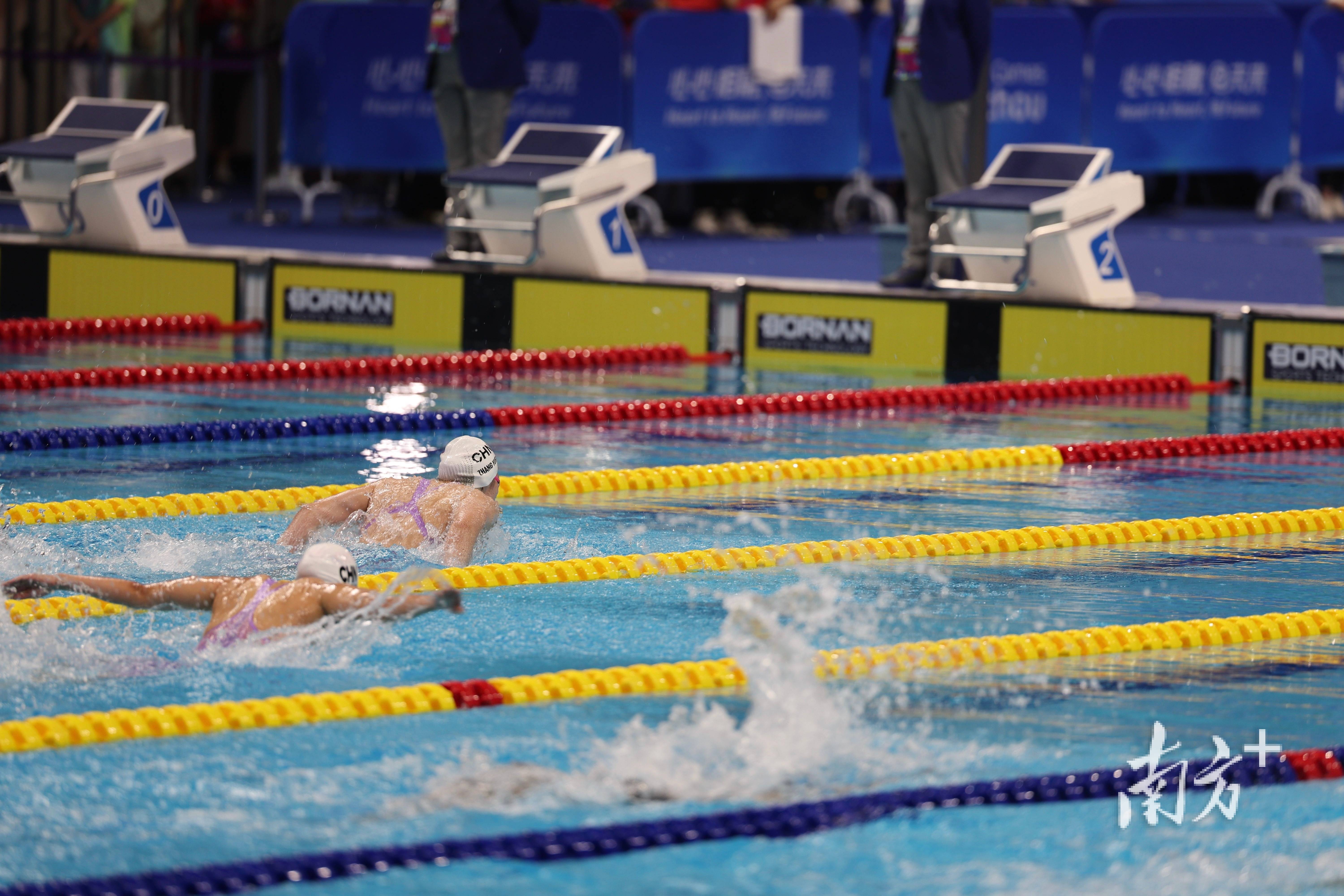 包含游泳比赛精彩纷呈,选手们展现实力的词条 包含游泳比赛精彩纷呈,选手们展现实力的词条