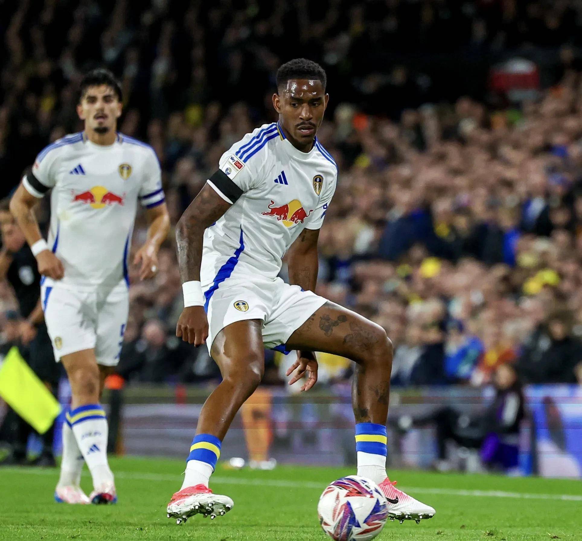 利兹联客场大胜伯恩茅斯,英冠暂居积分榜榜首的简单介绍 利兹联客场大胜伯恩茅斯,英冠暂居积分榜榜首的简单介绍