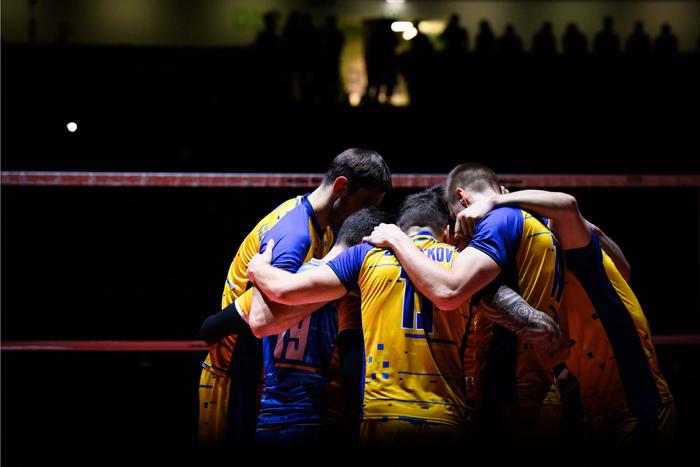 斯洛文尼亚队力挫强敌夺得冠军之席