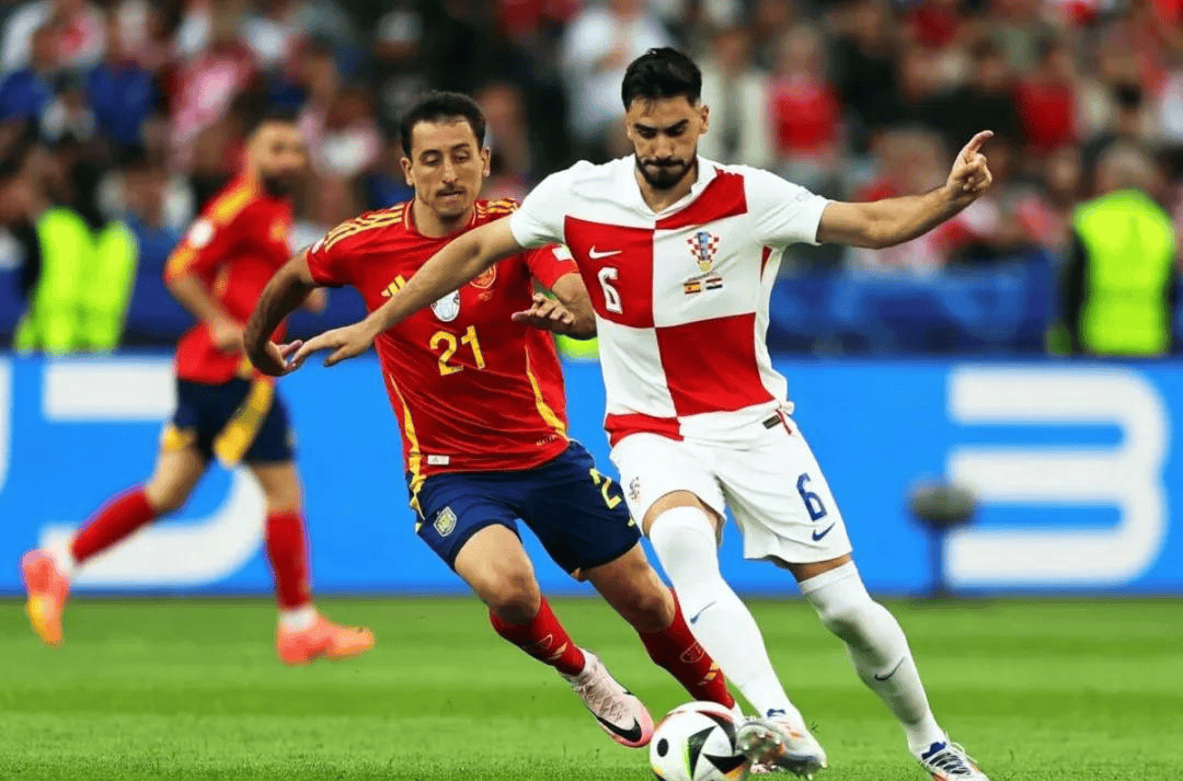 开云APP-克罗地亚前锋在欧洲联赛中表现出色