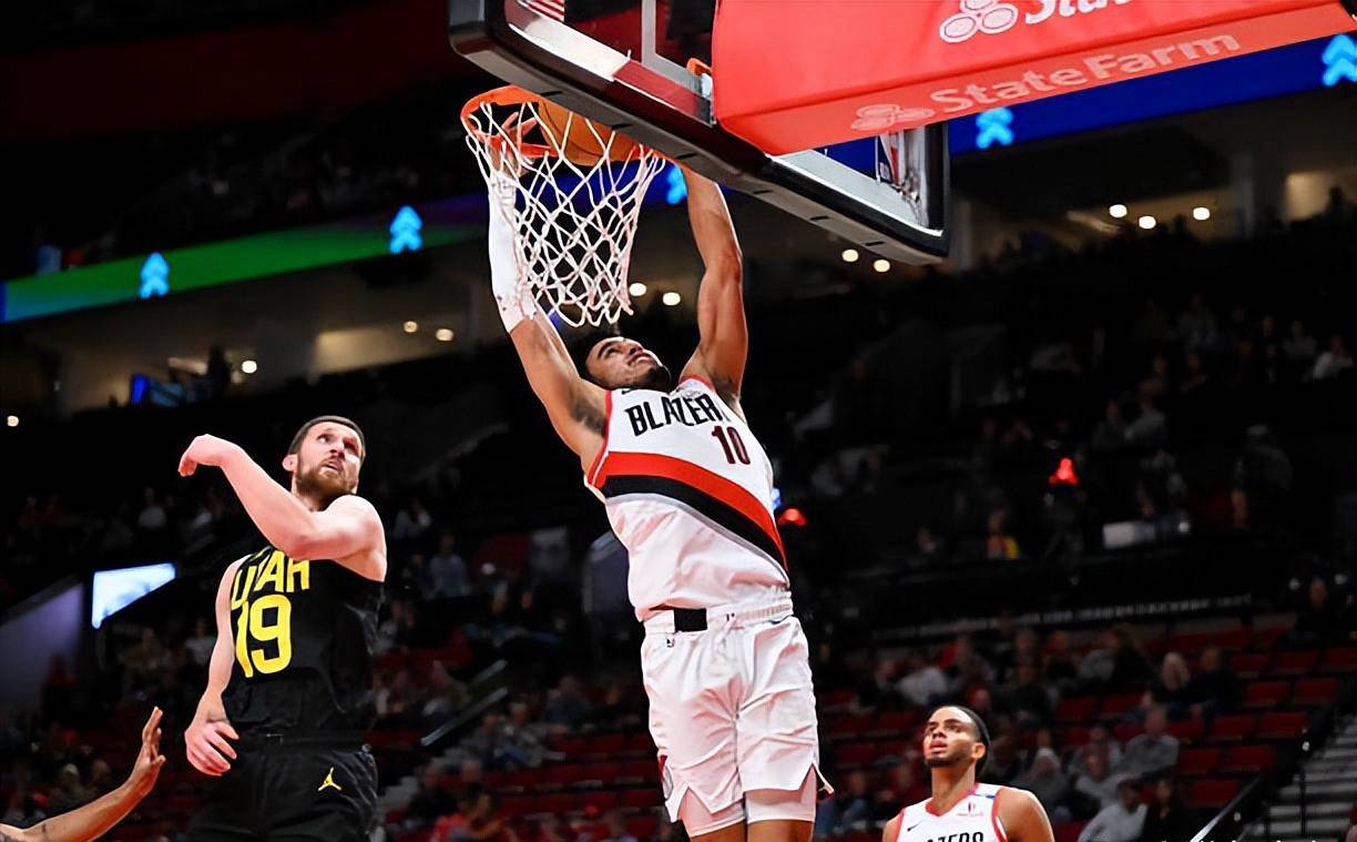 开拓者队遭遇惨败,季后赛前景黯淡 开拓者队遭遇惨败,季后赛前景黯淡