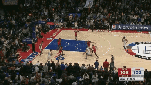 猛龙队再次与76人队交锋,比赛激烈 猛龙队再次与76人队交锋,比赛激烈