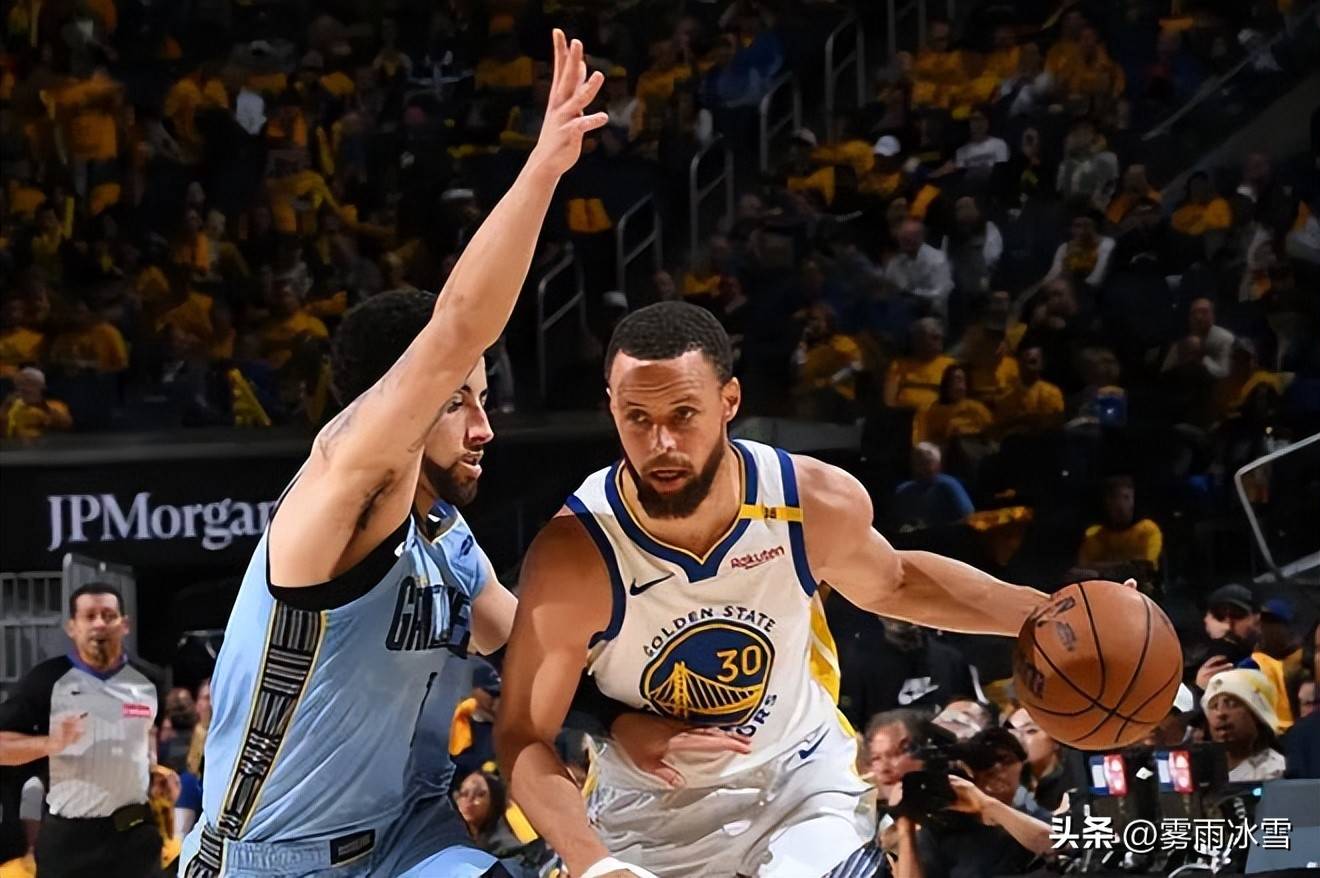 勇士队主场获胜,晋级季后赛 勇士队主场获胜,晋级季后赛