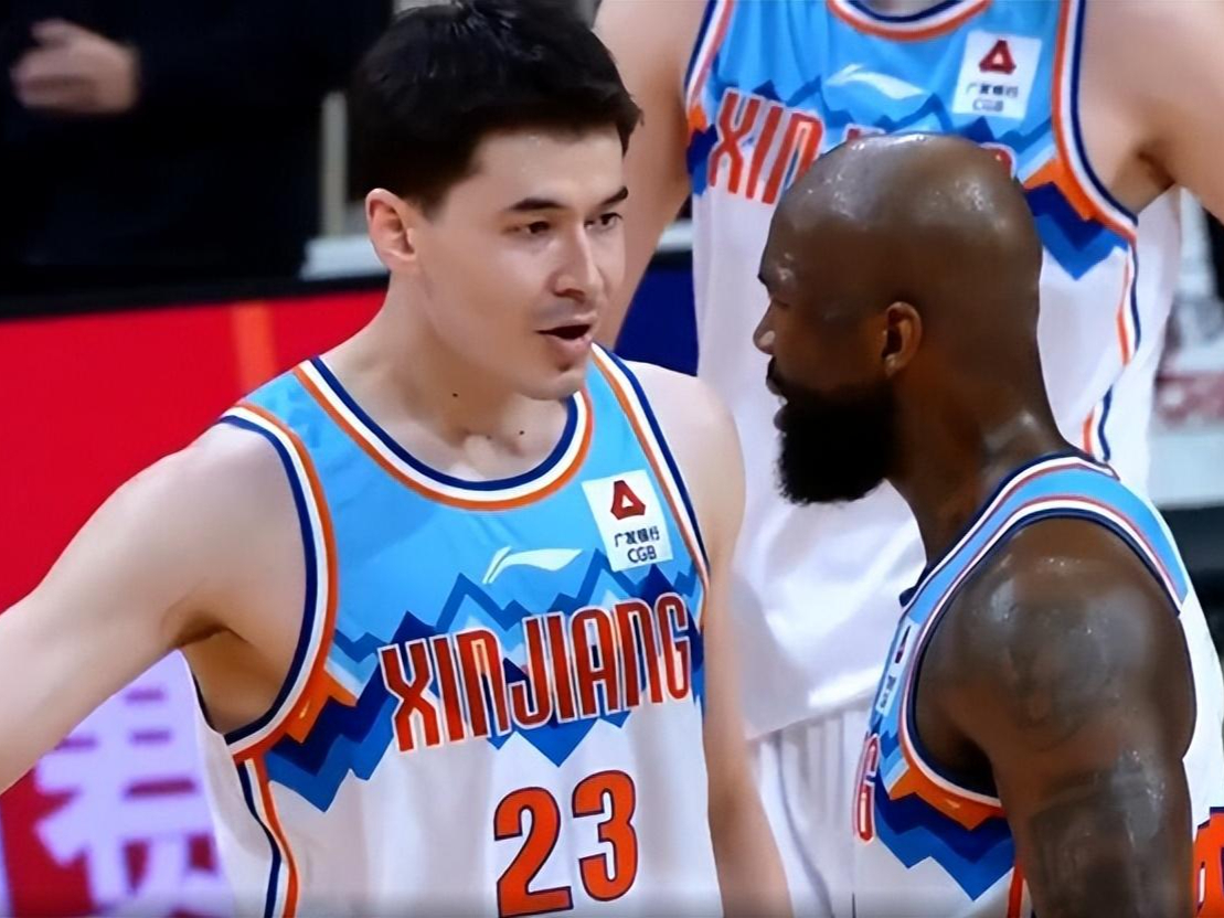 CBA总决赛:新疆勇士队再战一城领跑 CBA总决赛:新疆勇士队再战一城领跑